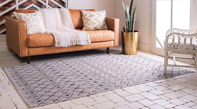 Unique Loom Outdoor Trellis Collection Area Rug - Tribal Trellis (3' 3" x 5' 3" Rectangle, Gray/ Black)