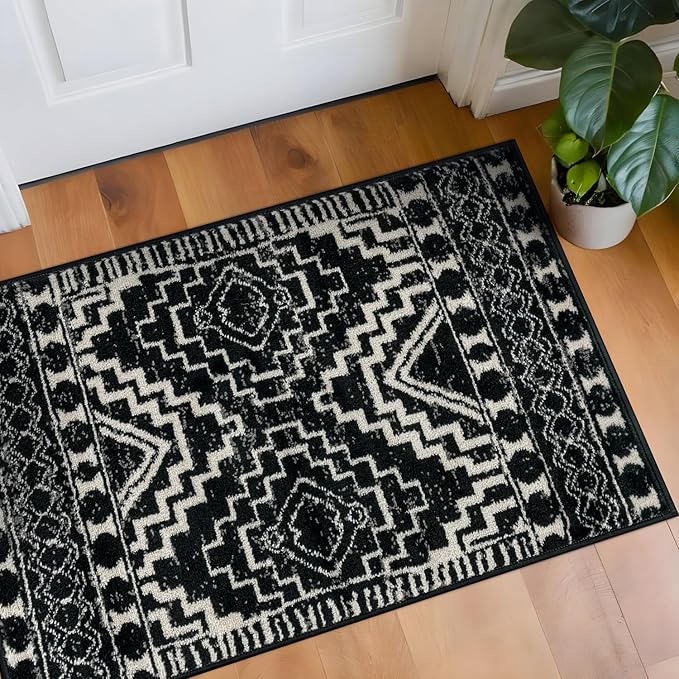 Rugshop Southwestern Black and White Tribal Area Rug – Geometric Diamond Pattern Carpet for Living Room, Bedroom, or Entryway – Boho Rustic Soft Floor Decor 2' 3" x 4' Black