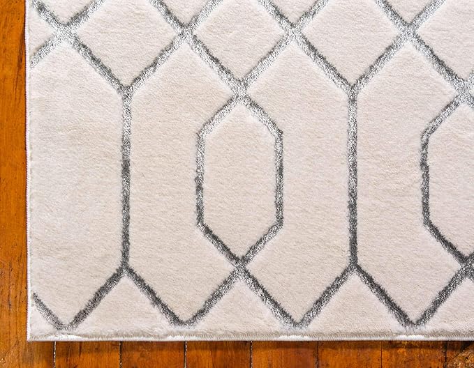 Unique Loom Marilyn Monroe Glam Collection Area Rug - Trellis (4' 1' x 6' 1' Rectangle, White Silver/ Silver)
