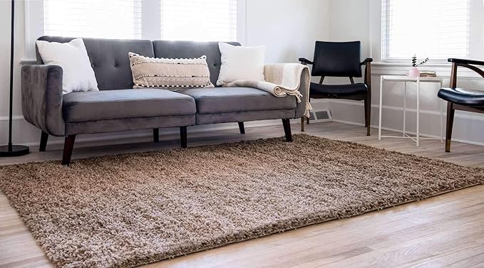 Unique Loom Solid Shag Collection Area Rug (6' 1" x 9' Rectangle, Sandy Brown)