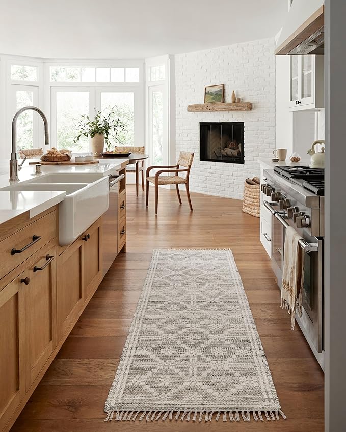 Loloi Angela Rose Rivers Collection RIV-02 Lagoon/Ivory 7'-9" x 9'-9" Reversible Area Rug