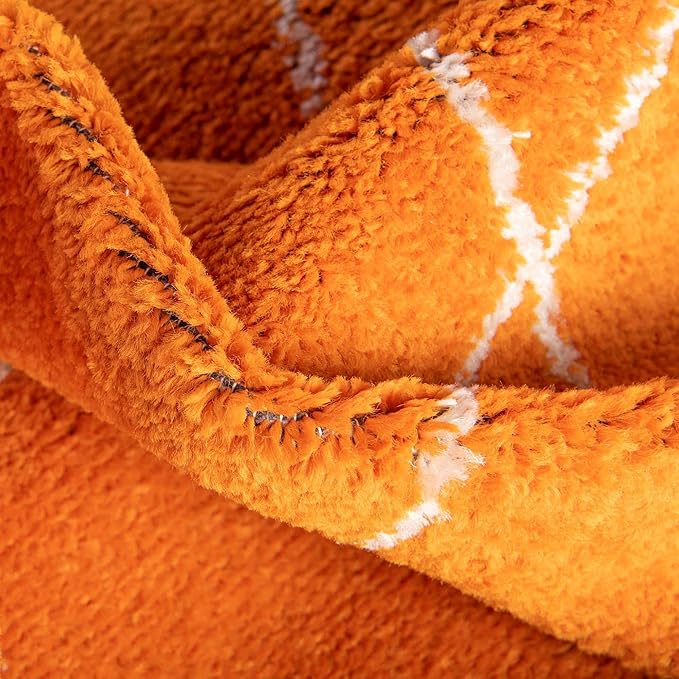 Unique Loom Trellis Frieze Collection Area Rug - Geometric (5' 1" Round, Orange/ Ivory)