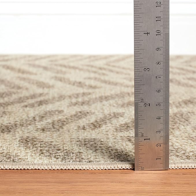 Dash & Albert Rowley Grey Machine Washable Rug, 4 X 6 Feet, Grey Graphic Pattern