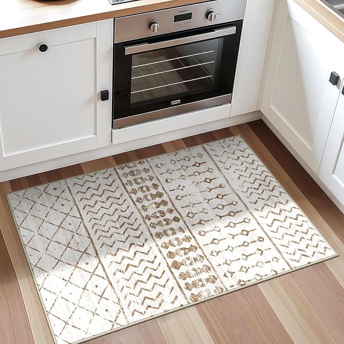 2x3 Machine Washable Area Rug for Entryway, Brown White Vintage Moroccan Rug Non-Slip Low Pile Soft Faux Wool Small Carpet, Kids and Pets Friendly for Bedroom Kitchen Hallway Home Decor Rug