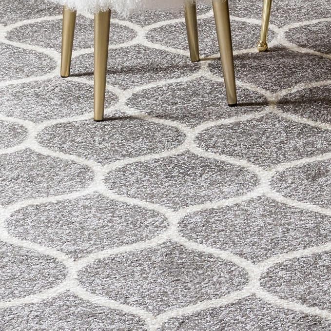 Rugs.com Lattice Frieze Collection Rug – 10' x 14' Light Gray Medium Rug Perfect for Living Rooms, Large Dining Rooms, Open Floorplans