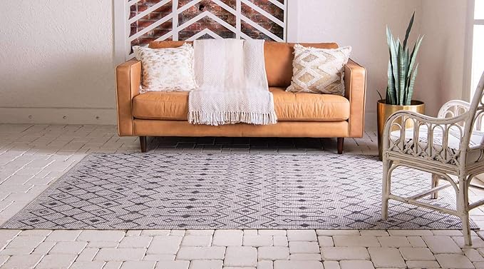 Unique Loom Outdoor Trellis Collection Area Rug - Tribal Trellis (10' x 13' 1" Rectangle, Gray/ Black)