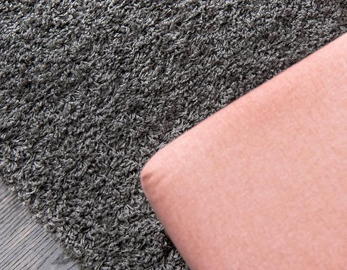 Unique Loom Solid Shag Collection Area Rug (2' 6" x 19' 8" Runner, Graphite Gray)
