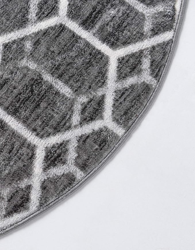 Rugs.com Lattice Trellis Collection Rug – 5 Ft Round Gray Low-Pile Rug Perfect for Kitchens, Dining Rooms