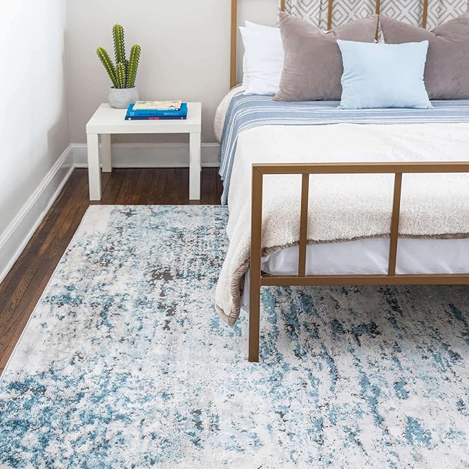 Rugs.com Leipzig Collection Area Rug – 4X6 Blue Low-Pile Rug Perfect for Entryways, Kitchens, Breakfast Nooks, Accent Pieces