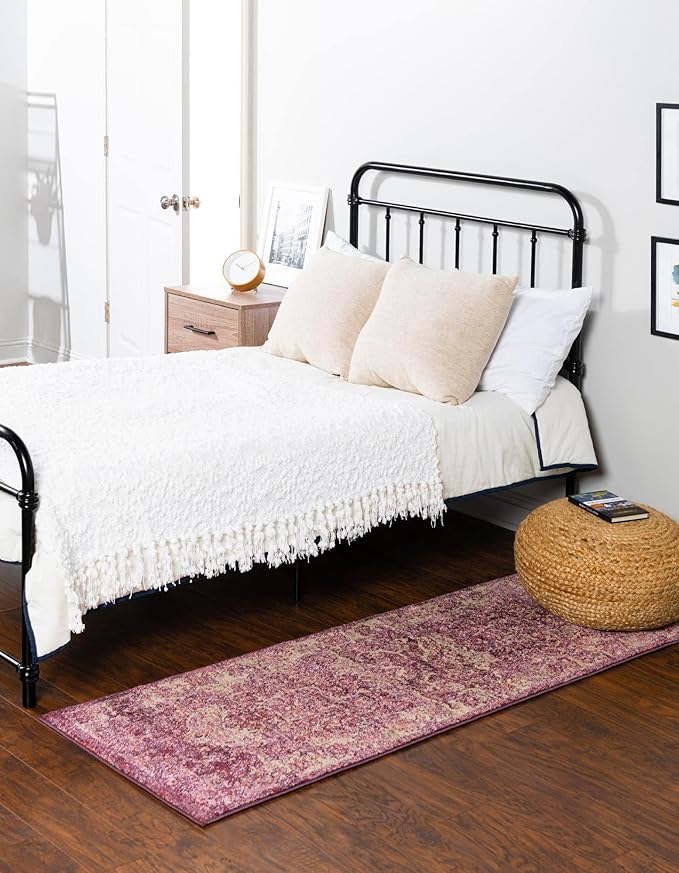 Unique Loom Isabella Collection Area Rug - Adjani (2' 7" x 16' 5" Runner, Purple/ Ivory)