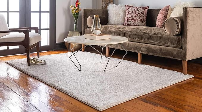 Unique Loom Solo Collection Area Rug - Calabasas (5' 3" x 7' 7" Rectangle, Ivory)