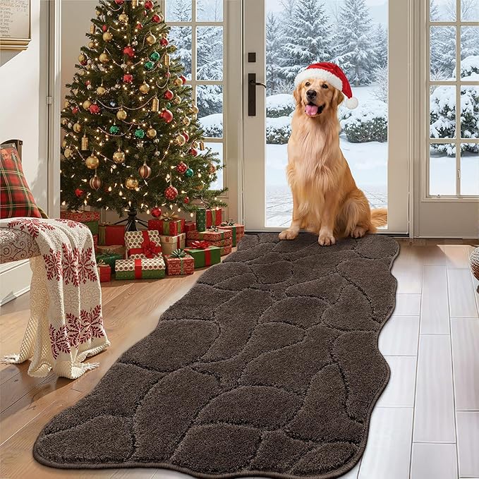Large Dog Door Mat for Muddy Paws, 24x59 Absorbent Dirt Trapper Long Door Mat, Non-Slip Washable Mud Mat for Dogs, Polyester Microfiber Soft Pet Rug Mat for Entryway, Mud Dog Paws, Patio ( Latte)