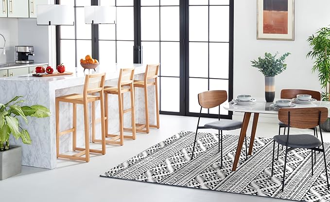 SAFAVIEH Area Rug 10x13 - Tulum Collection - Large - Ivory & Black, Moroccan Boho Tribal Design, Non-Shedding & Easy to Clean, Ideal for Living Room, Bedroom, Dining Space (TUL272B)