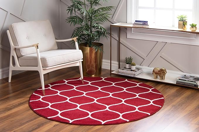 Rugs.com Lattice Frieze Collection Rug – 4' Round Red Medium Rug Perfect for Kitchens, Dining Rooms