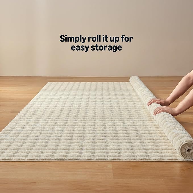 Amazon Basics Indoor Area Rug, 3D Bubble Washable Home Decor Carpet for Living Room, Bedroom, 4' W × 6' L, Beige