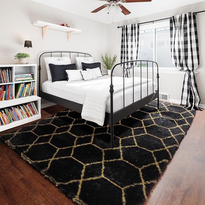 ONASAR Area Rugs for Bedroom Living Room, Washable 4x6 Fluffy Black and Gold Throw Rug, Shaggy Geometric Floor Mat for Home Decor, Soft Plush Carpet for Kids Teen Playroom Dorm Classroom Office