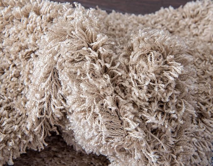 Unique Loom Solid Shag Collection Area Rug (6' 1" x 9' Rectangle, Taupe)