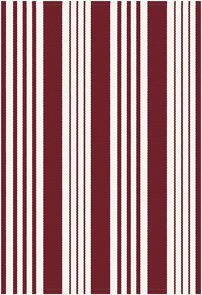 KOZYFLY Striped Outdoor Rug Red and White 27.5x43 Inches Front Door Rug Christmas Woven Area Rug Washable Indoor Doormats Entrance Mat for Holiday Kitchen Entryway Patio Front Porch