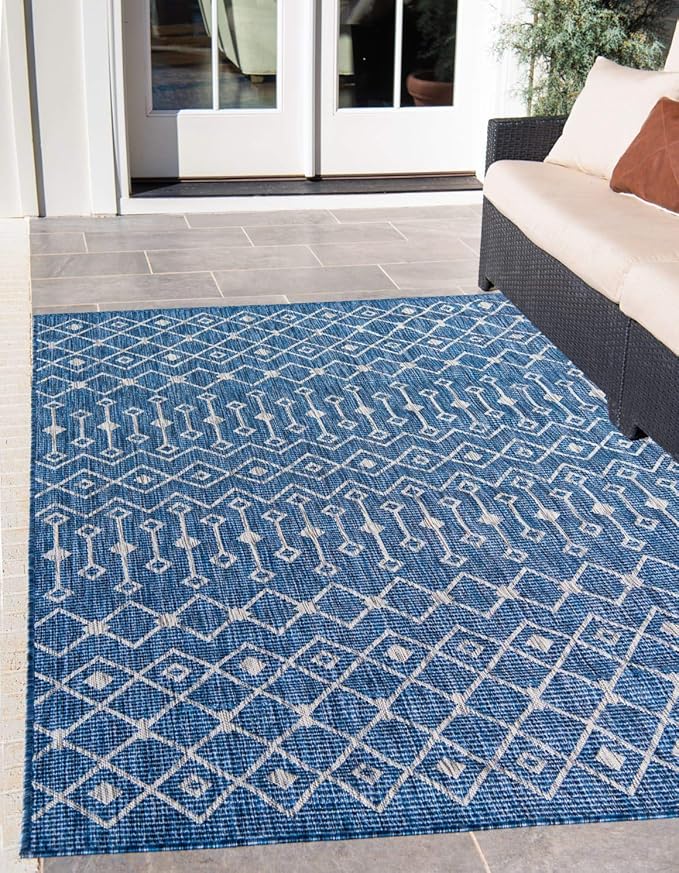 Unique Loom Outdoor Trellis Collection Area Rug - Tribal Trellis (2' 2" x 3' 1" Rectangle, Blue/ Ivory)