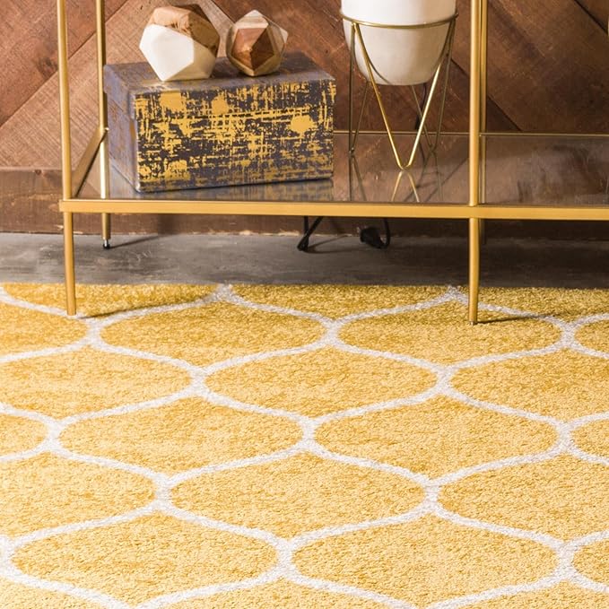 Rugs.com Lattice Frieze Collection Rug – 9' x 12' Yellow Medium Rug Perfect for Living Rooms, Large Dining Rooms, Open Floorplans