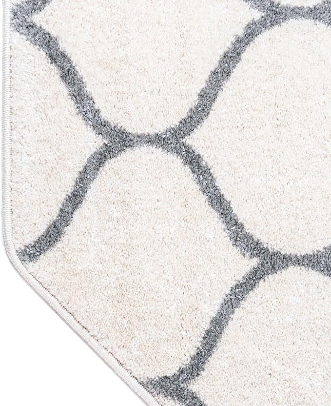 Rugs.com Lattice Frieze Collection Rug – 7' 10 Octagon Ivory Medium Rug Perfect for Living Rooms, Kitchens, Entryways