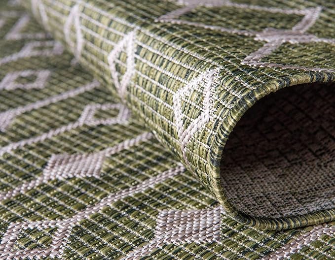 Unique Loom Outdoor Trellis Collection Area Rug - Tribal Trellis (7' 10" x 11' 4" Rectangle, Green/ Natural)
