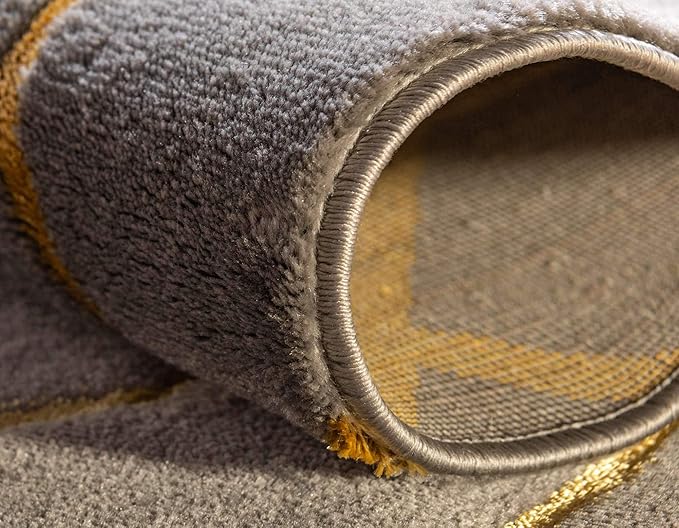 Unique Loom Marilyn Monroe Glam Collection Area Rug - Trellis (4' 1' x 6' 1' Rectangle, Gray Gold/ Gold)