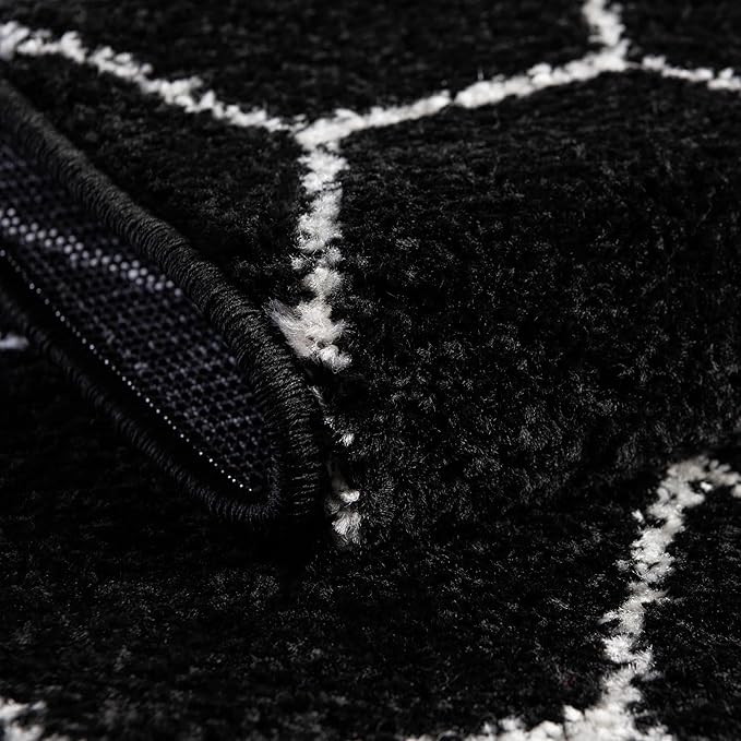 Unique Loom Trellis Frieze Collection Area Rug - Geometric (2' x 6' 1" Runner, Black/ Ivory)