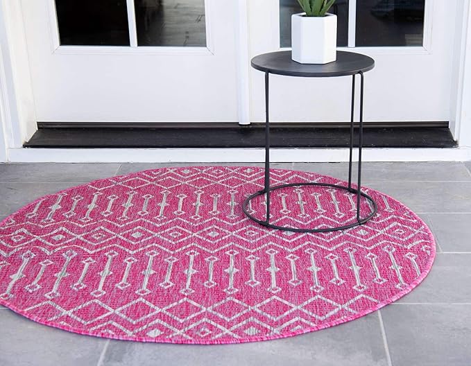 Unique Loom Outdoor Trellis Collection Area Rug - Tribal Trellis (4' 1" Round, Fuschia/ Gray)