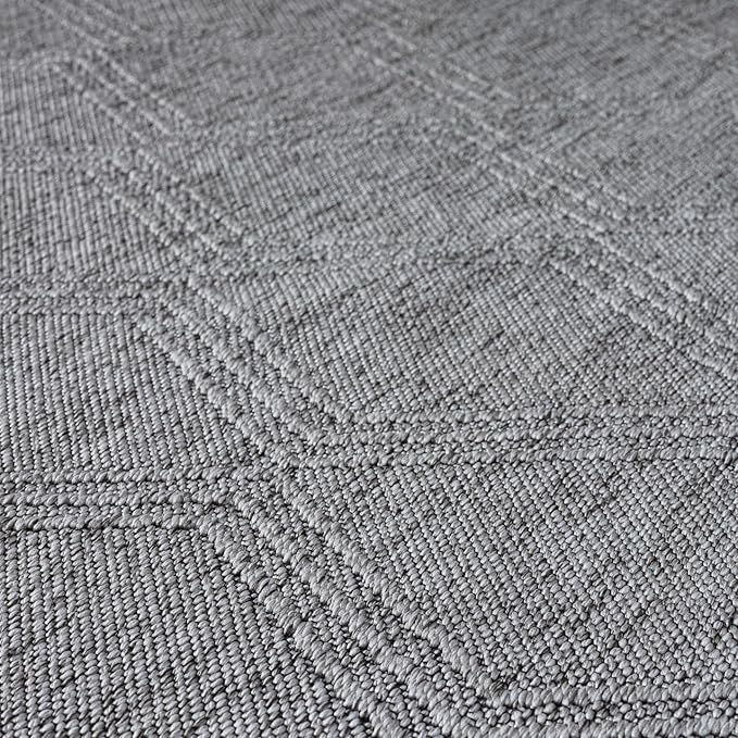 LUXE WEAVERS Modern Farmhouse Gray 8x10 Washable Area Rug, Anti-Slip Diamond Pattern Carpet
