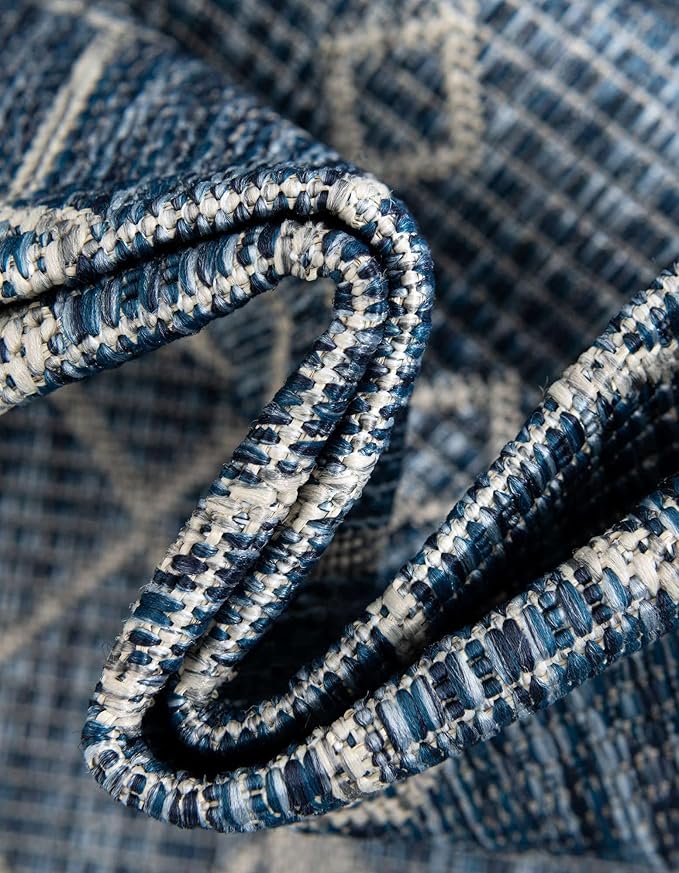 Unique Loom Outdoor Trellis Collection Area Rug - Tribal Trellis (3' 3" x 5' 3" Oval, Blue/ Ivory)