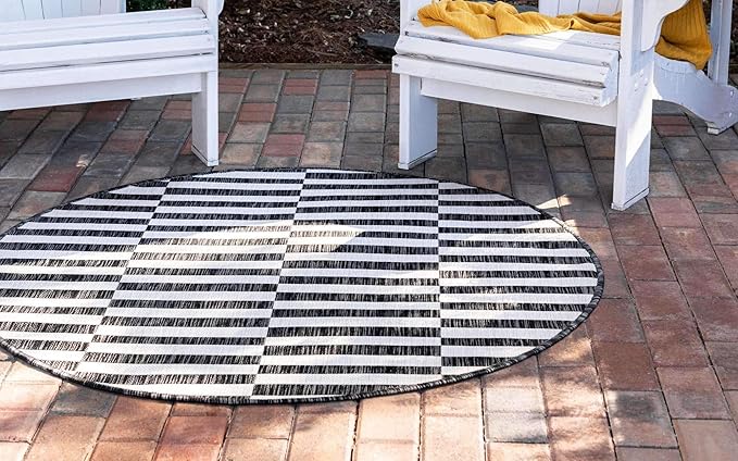Unique Loom Outdoor Striped Collection Area Rug - Striped (4' 1" Round, Charcoal/Ivory)