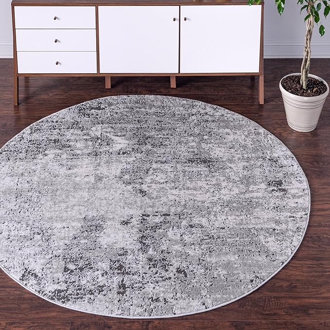 Rugs.com Leipzig Collection Rug – 5 Ft Round Gray Low-Pile Rug Perfect for Kitchens, Dining Rooms
