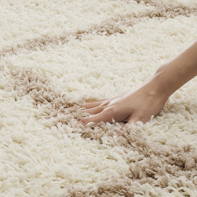 SAFAVIEH Dallas Shag Collection Runner Rug - 2'3" x 12', Ivory & Beige, Trellis Design, Non-Shedding & Easy Care, 1.5-inch Thick Ideal for High Traffic Areas in Living Room, Bedroom (SGD257B)