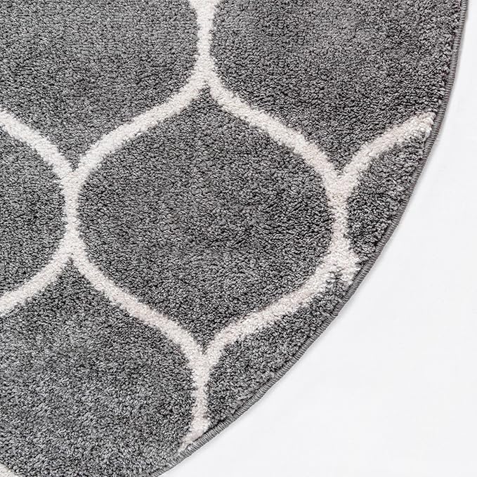 Rugs.com Lattice Frieze Collection Rug – 5' Round Dark Gray Medium Rug Perfect for Kitchens, Dining Rooms