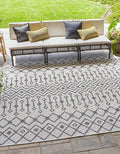 Unique Loom Outdoor Trellis Collection Area Rug - Tribal Trellis (13' Square, Gray/ Black)
