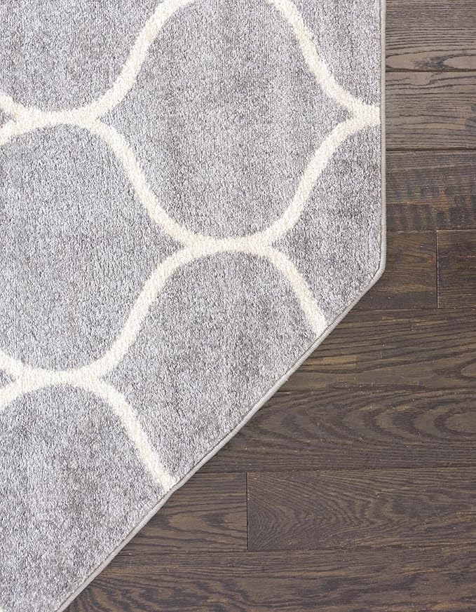 Rugs.com Lattice Frieze Collection Rug – 7' 10 Octagon Light Gray Medium Rug Perfect for Living Rooms, Kitchens, Entryways