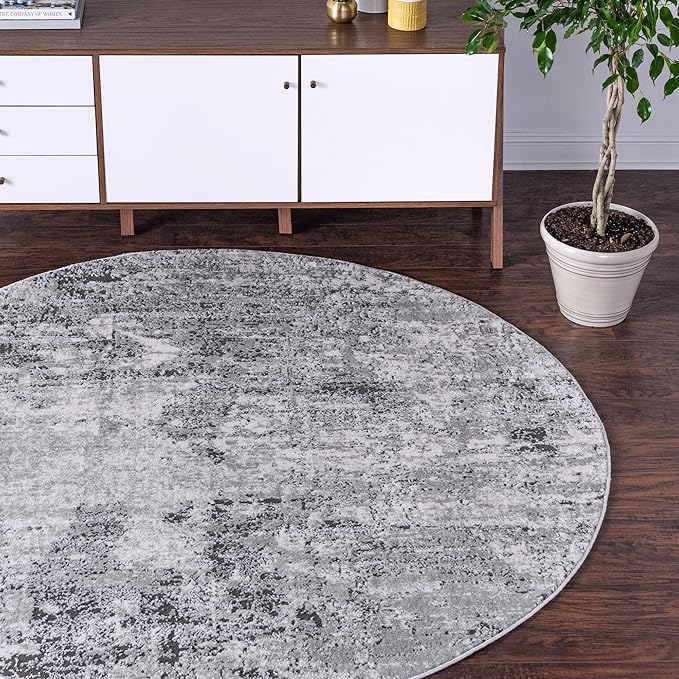Rugs.com Leipzig Collection Rug – 5 Ft Round Gray Low-Pile Rug Perfect for Kitchens, Dining Rooms