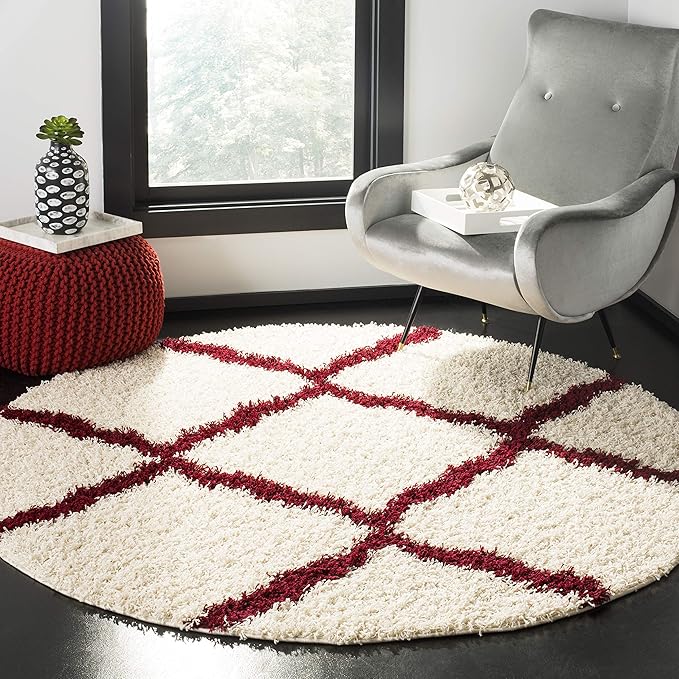 SAFAVIEH Dallas Shag Collection Area Rug - 4' Round, Ivory & Red, Trellis Design, Non-Shedding & Easy Care, 1.5-inch Thick Ideal for High Traffic Areas in Living Room, Bedroom (SGD257R)