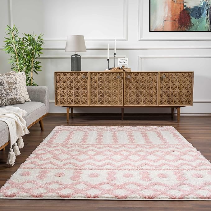 Hauteloom Darva Living Room, Bedroom Area Rug - Contemporary - Plush Pile - Pink - 6'7" x 9'
