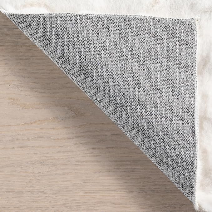nuLOOM Jeni Off-White, 2'6" x 10', Solid Faux Rabbit, Fluffy and Cozy, High Traffic, Stain Resistant, Easy Clean, Durable Washable Runner for Bedroom, Living Room, Dining, Den, Foyer, Entryway