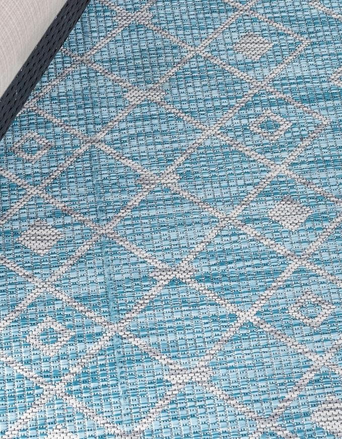 Unique Loom Outdoor Trellis Collection Area Rug - Tribal Trellis (5' 3" x 8' Oval, Aqua/ Ivory)