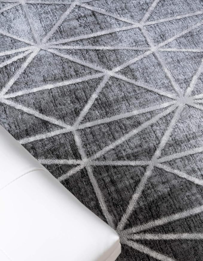 Rugs.com Lattice Trellis Collection Rug – 8 Ft Round Gray Low-Pile Rug Perfect for Kitchens, Dining Rooms