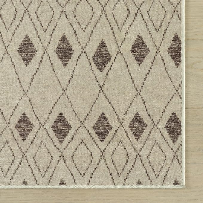 Dash & Albert Chandler Tan Machine Washable Rug, 4 X 6 Feet, Tan Geometric Pattern