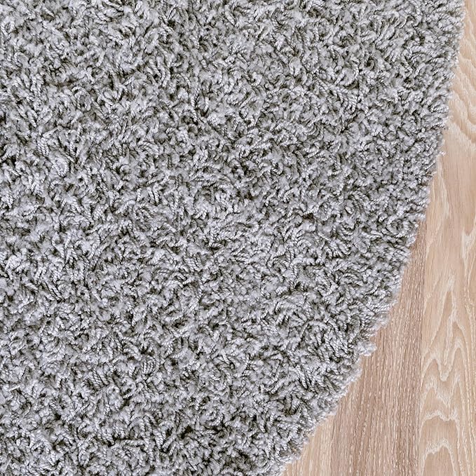 Unique Loom Solid Shag Collection Area Rug (3' 3" Round, Cloud Gray)