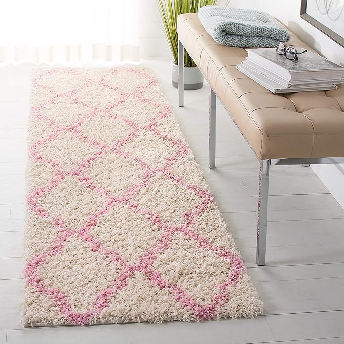 SAFAVIEH Dallas Shag Collection Accent Rug - 2'3" x 4', Ivory & Light Pink, Trellis Design, Non-Shedding & Easy Care, 1.5-inch Thick Ideal for High Traffic Areas in Foyer, Entryway, Bedroom (SGD257P)
