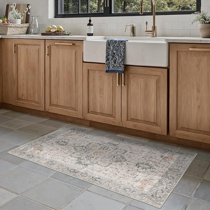 Runner Rug 2'6''x4, Non Slip Hallway Runner Rugs, Low Pile Lightweight Machine Washable Vintage Rug for Hallway, Entryway, Bedroom, Kitchen and Corridor,Light Taupe Brown