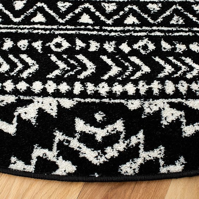 SAFAVIEH Tulum Collection Area Rug - 3' Round, Black & Ivory, Moroccan Boho Tribal Design, Non-Shedding & Easy to Clean, Ideal for Entryway, Foyer, Accent Space, Bedroom (TUL272Z)