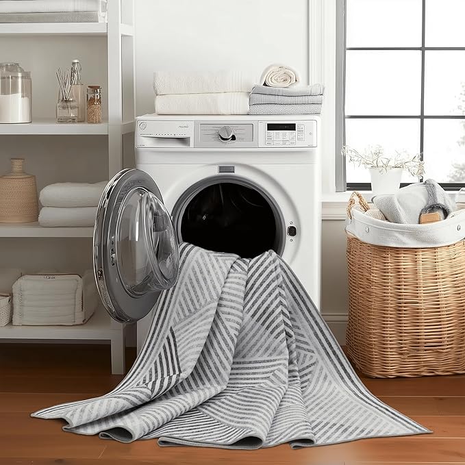 ReaLife Rugs Machine Washable Area Rug - Living Room Bedroom Bathroom Kitchen Entryway Office - Padded Low Pile Stain Resistant Premium - Modern Geometric Contemporary - Miles - Gray 4' x 6'