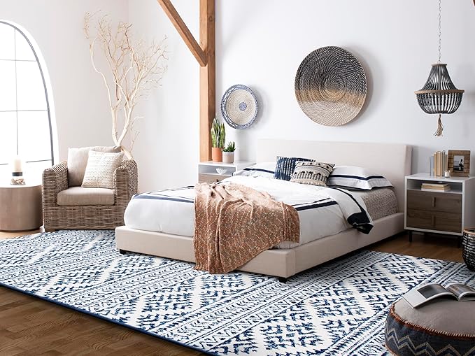 SAFAVIEH Area Rug 8x10 - Tulum Collection - Large - Ivory & Navy, Moroccan Boho Tribal Design, Non-Shedding & Easy to Clean, Ideal for Living Room, Bedroom, Dining Space (TUL272D)